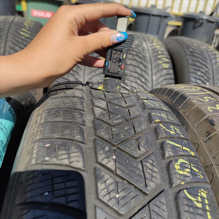 215/65 R17 Pirelli téli gumi 35000ft a 4db/225/ 4. kép