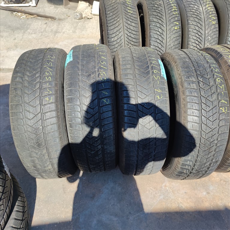 215/65 R17 Pirelli téli gumi 35000ft a 4db/225/ 5. kép