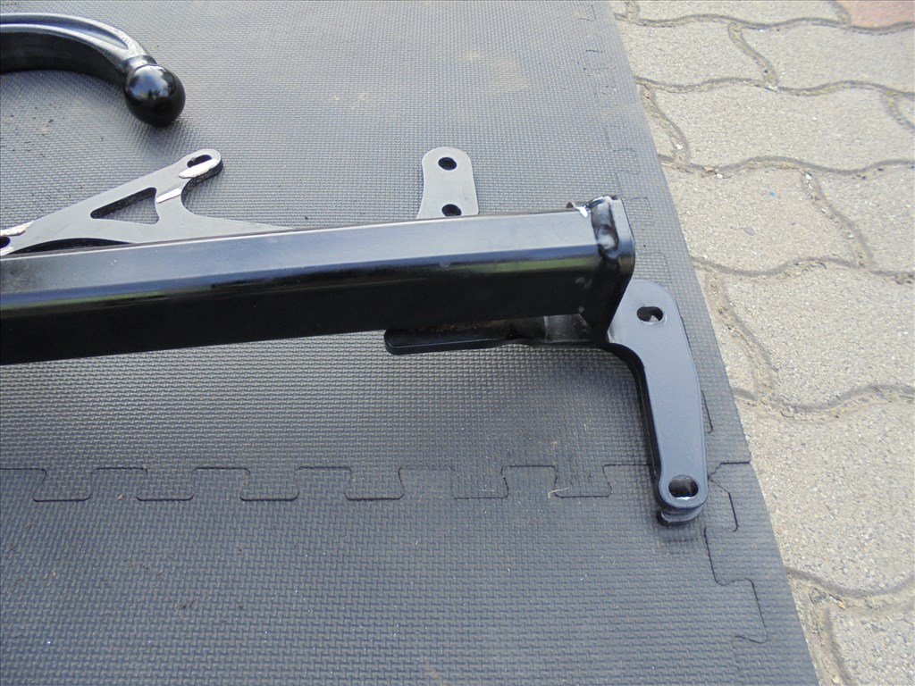 Peugeot 3008 II gyári vonóhorog eladó 8. kép