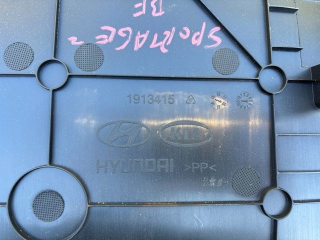 Kia Sportage (SL) KIA SPORTAGE Bal első Ülés Kárpit 1913415 4. kép