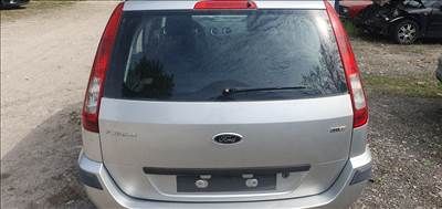 Ford Fusion facelift csomagtér ajtó 
