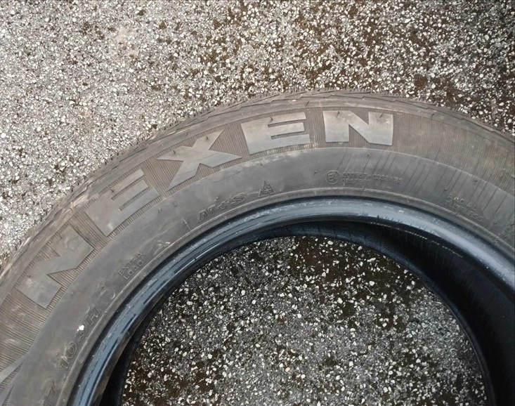 225/60 17 Nexen újszerű téli gumi r17 " 3. kép
