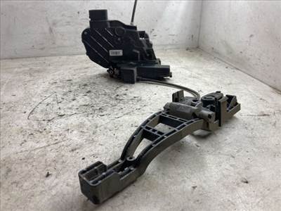 FORD FOCUS II Bal első Ajtózár