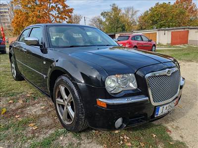 R0302 69 Chrysler 300C V6 Dízel Okmányok, Motor és Katalizátorok nélkül
