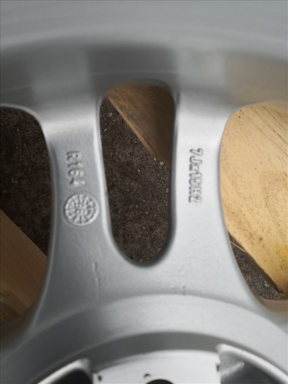 15-ös Alessio alufelni 5x114.3-as lyukosztású 1db 2. kép