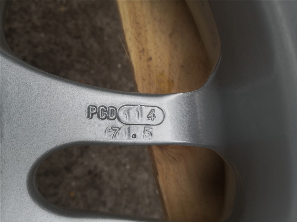 15-ös Alessio alufelni 5x114.3-as lyukosztású 1db 3. kép