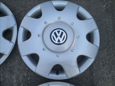 Volkswagen 16-os gyári dísztárcsa