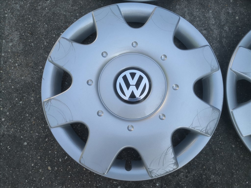 Volkswagen 16-os gyári dísztárcsa 2. kép