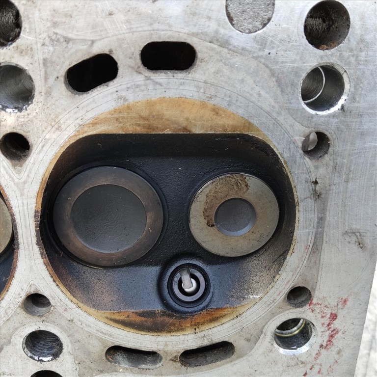 204547 Fiat Punto III. 1,2 8v benzin hengerfej, vezérnűtengely nélkül!! 55202141 6. kép