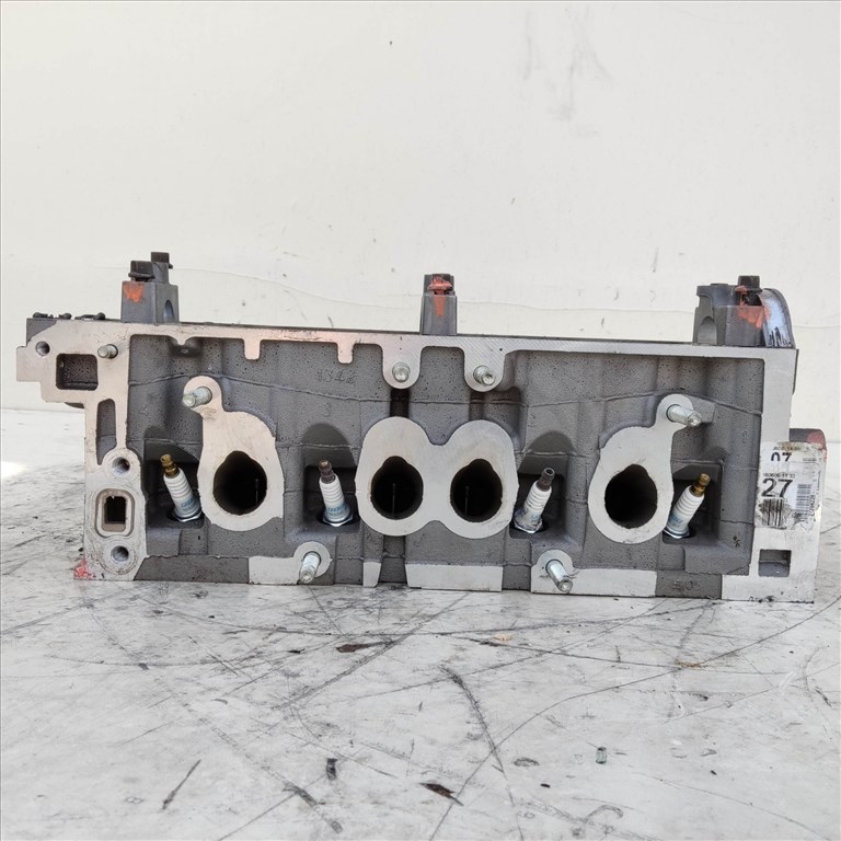 204547 Fiat Punto III. 1,2 8v benzin hengerfej, vezérnűtengely nélkül!! 55202141 7. kép