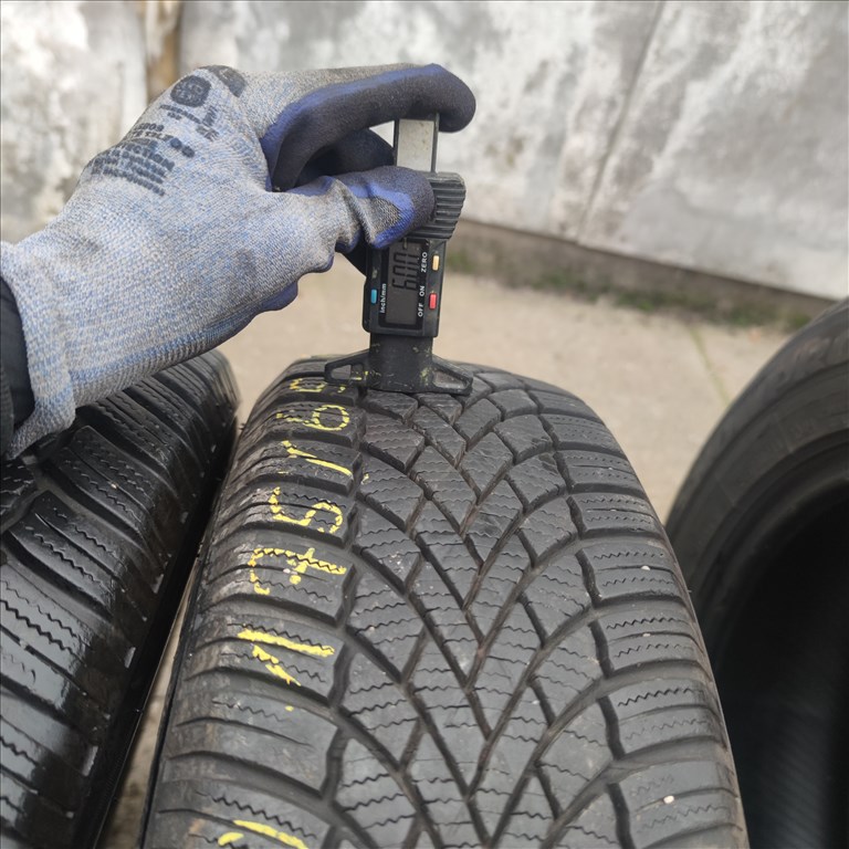  175/65 R15 Bridgestone téli gumi 18000ft a 2db/10/ 2. kép