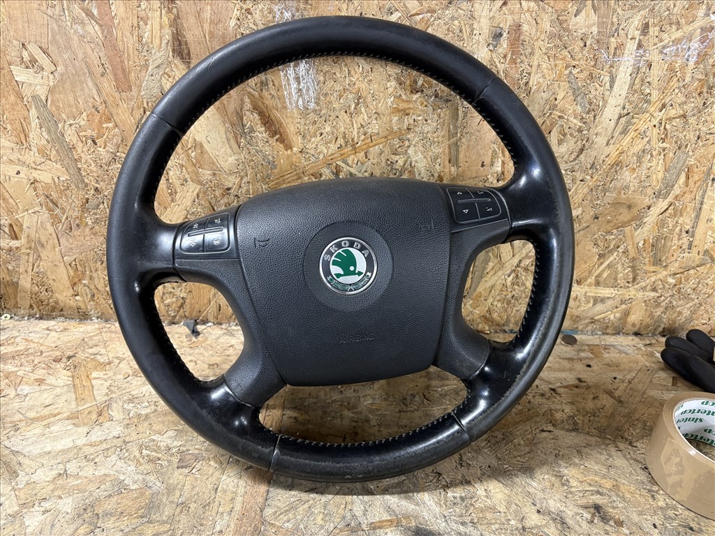 Skoda Octavia II bőrkormány, multi kormánykerék  1. kép