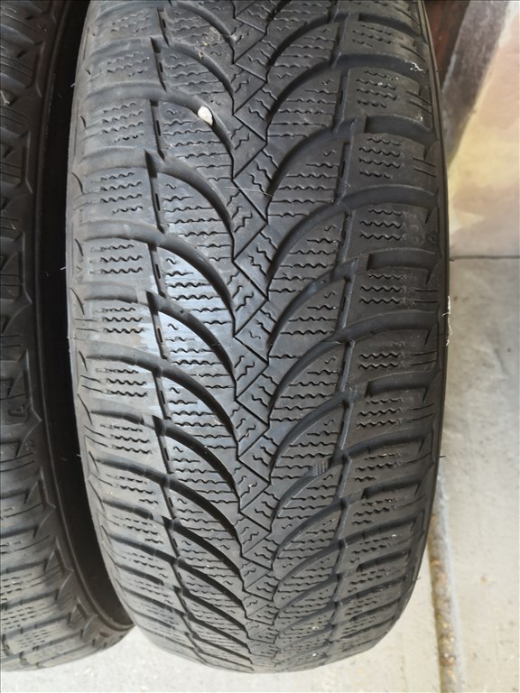 185/65R15-ös Nexen téli gumi 2db 4. kép