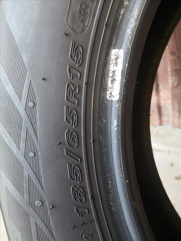 185/65R15-ös Nexen téli gumi 2db 2. kép