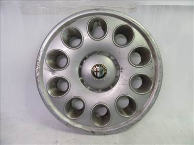 110300 Alfa Romeo 147, 156, Gt 15"-os dísztárcsa, a képen látható sérüléssel 46792067