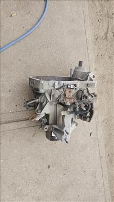Dacia Sandero II 1.2 16V 75 váltó  jh3090