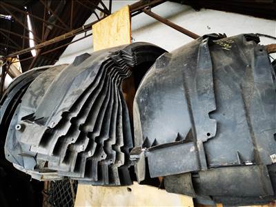 Ford Focus , Ford C-max Jobb első dobbetét ( 2010-2018 )