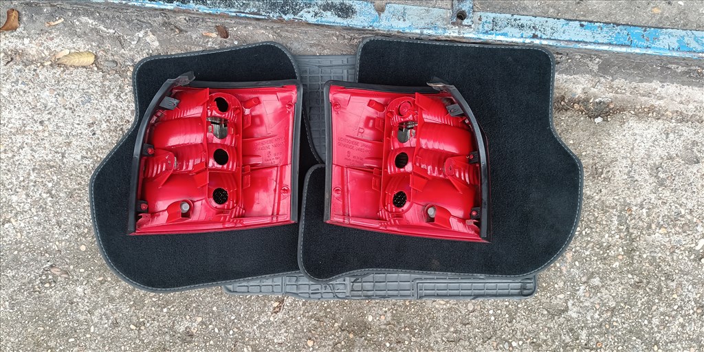 Audi A4 B6 új hátsó lámpa  2. kép