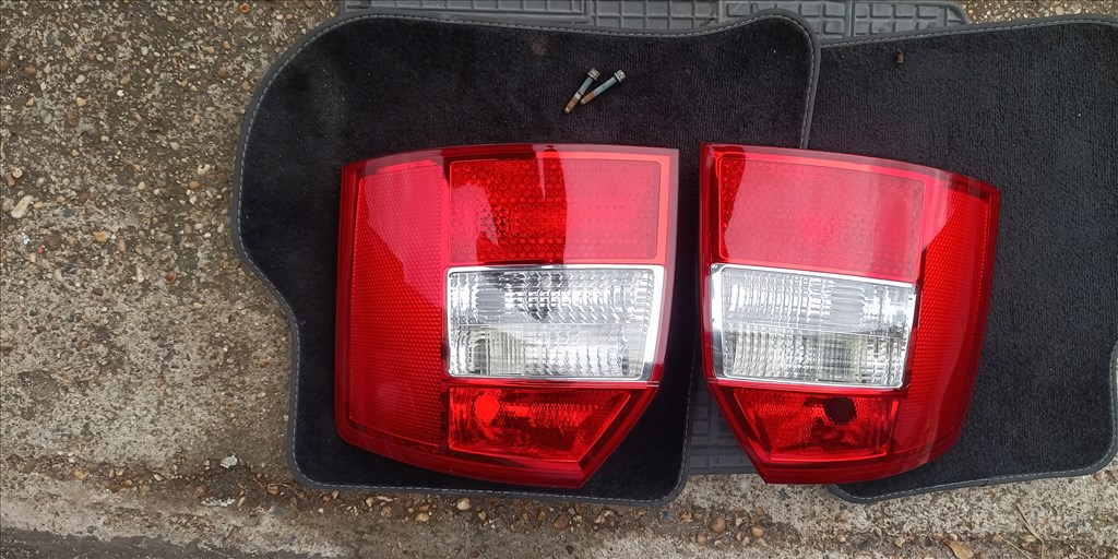 Audi A4 B6 új hátsó lámpa  1. kép