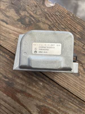 Mercedes A-osztály W169 Elektromos kormányzár  a1695452932