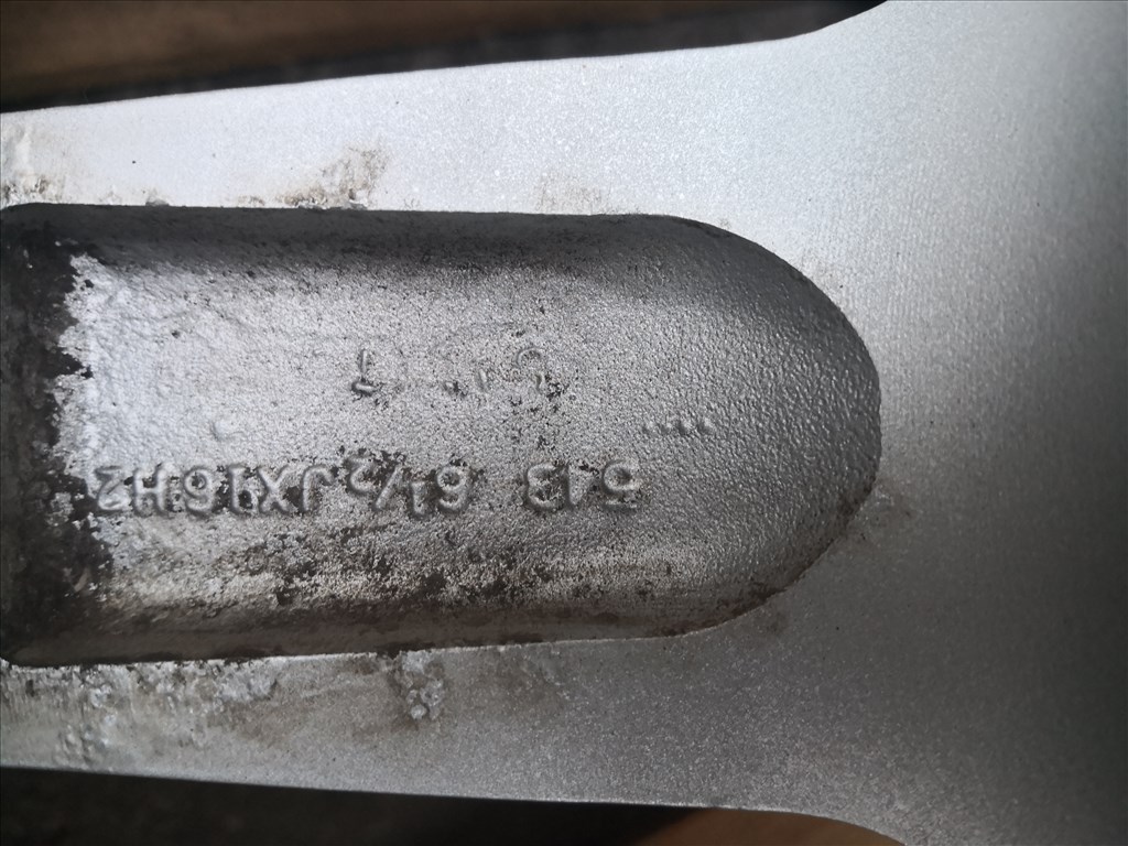 Passat, Superb, T4 16-os télikerék  6. kép