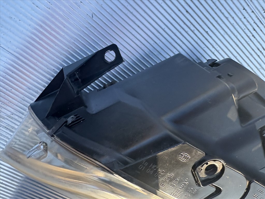 Volkswagen Passat B5 Bal első halogén fényszóró  3. kép