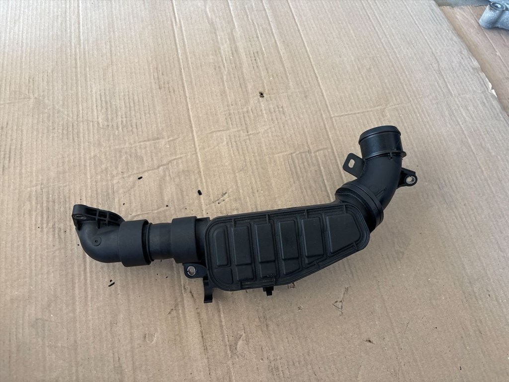 Opel Crossland X 1.2Turbo (110 Hp) Turbócső 8580 ,  9677681880 2. kép