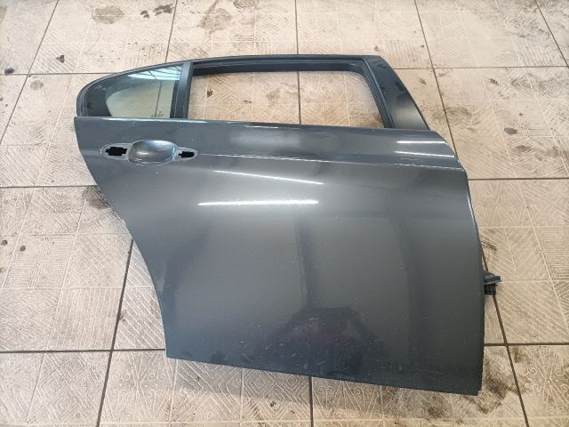 BMW 318 (E90, E91, E92, E93) bontott alkatrészei 3. kép