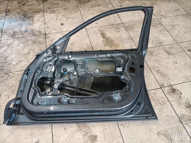 BMW 318 (E90, E91, E92, E93) bontott alkatrészei 8. kép