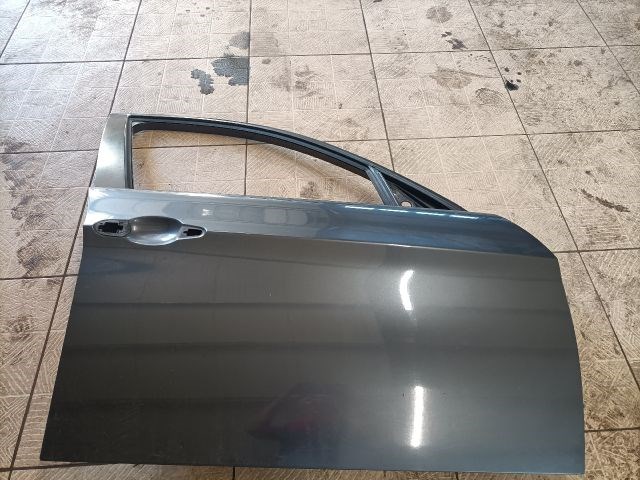 BMW 318 (E90, E91, E92, E93) bontott alkatrészei 7. kép