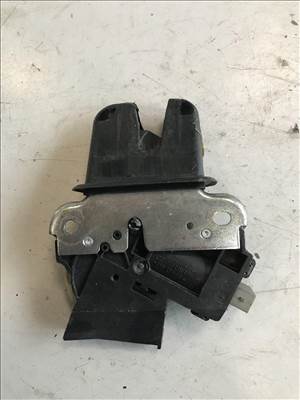 Audi A6 (C6 - 4F) SEDAN * csomagtér zár 4f5827505d