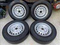  5x160 16" Ford Transit újszerű (gyári felni) lemezfelni, rajta 235/65 Michelin négyévszakos gumi 