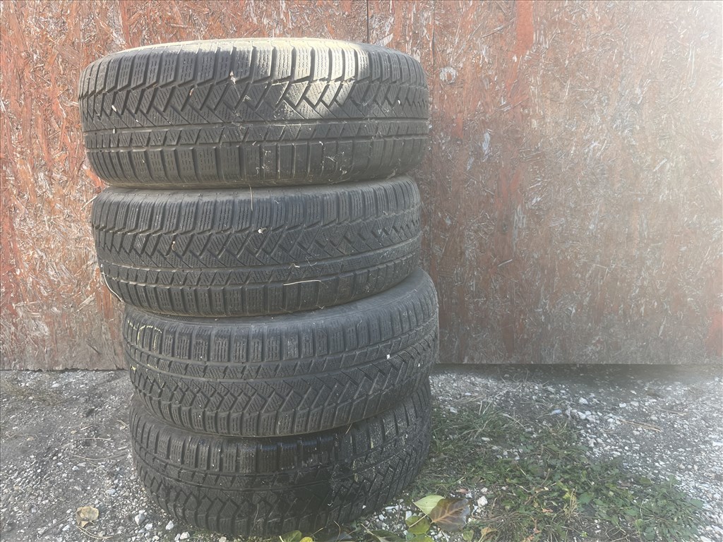  225/6017" használt Continental gumi 1. kép