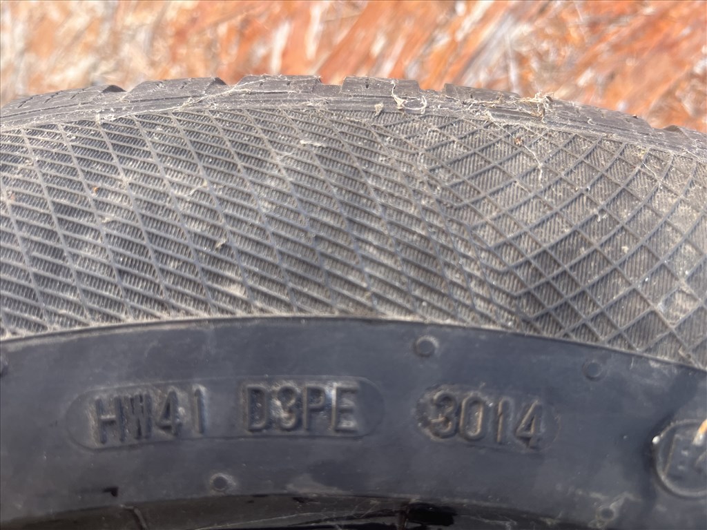  225/6017" használt Continental gumi 3. kép