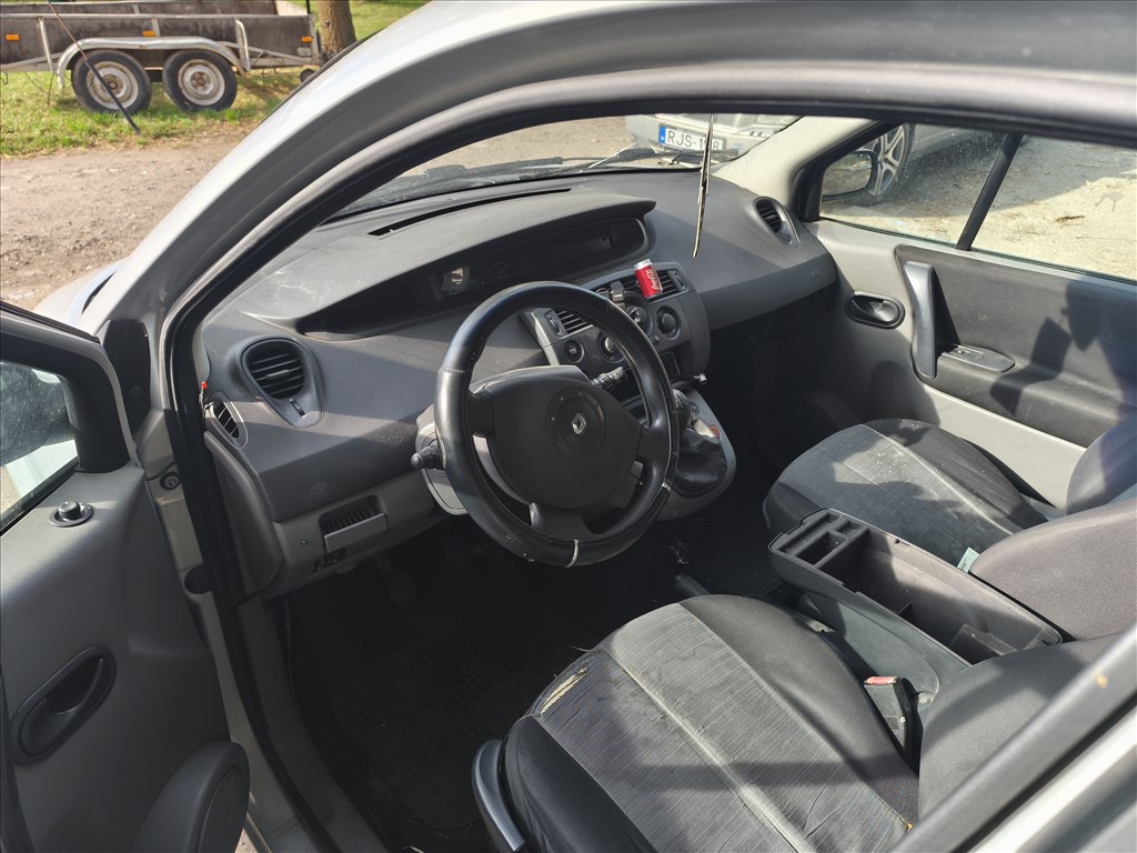 Renault Scénic II bontásra egyben eladó 2. kép