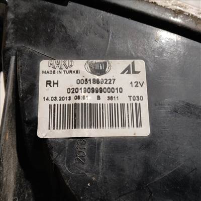 171453 Fiat Linea 2007-2017 Jobb hátsó lámpa izzó foglalat nélkül , a képen látható sérüléssel 51869227