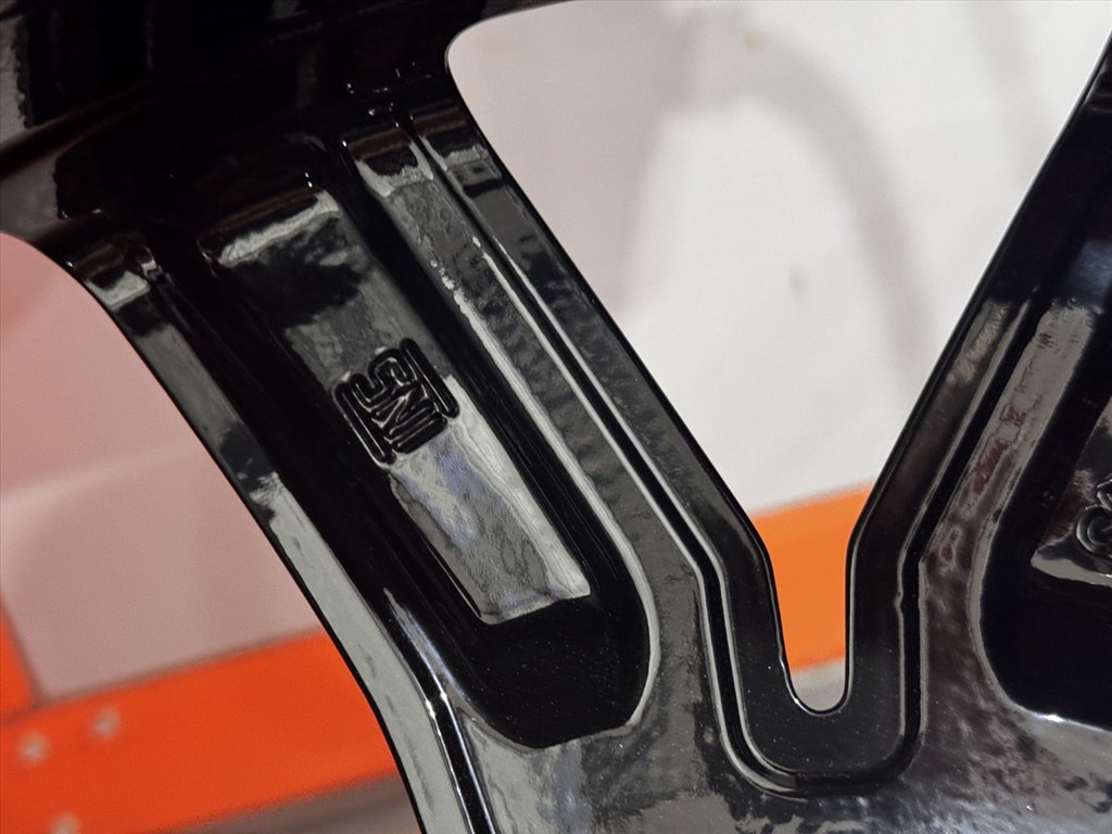 R18 Original Volkswagen 7J ET43 - 5NA 601 025B / 5NA601025B 1db felni alufelni 8. kép