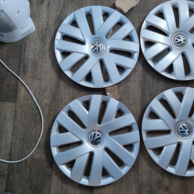 16-os Gyári Volkswagen dísztárcsa 30000ft a 4db/59/ 1. kép