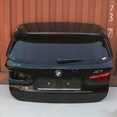 BMW X1 F48 csomagtérajtó