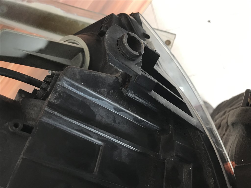 Audi A6 (C5 - 4B) jobb Xenon fényszóró 4. kép