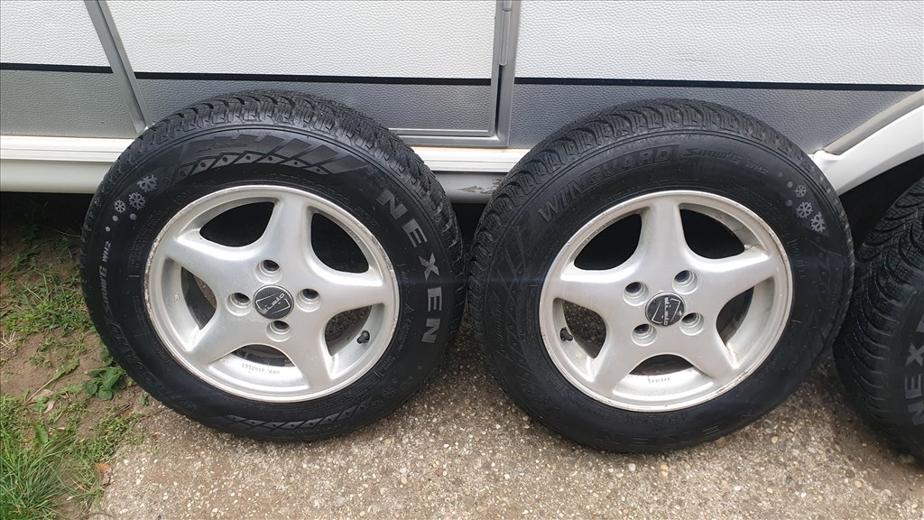  4x100 lyukosztású 13" használt Stilauto alufelni, rajta 155/80 használt Nexen téli gumi gumi  4. kép