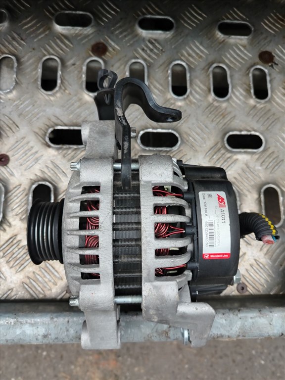 Opel Vectra C 1.8 benzin generátor  2. kép