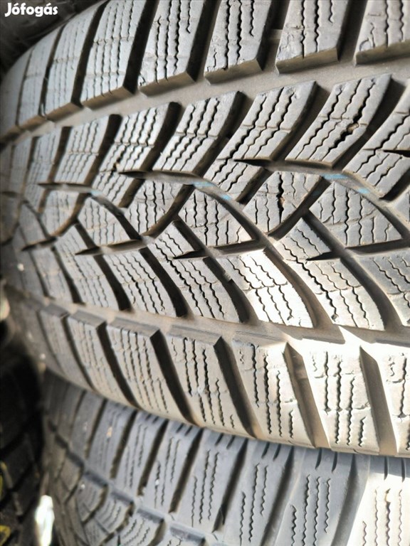  225/5517" újszerű Dunlop téli gumi gumi 8. kép