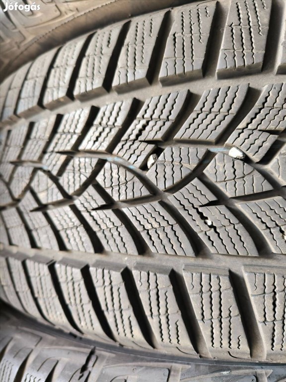  225/5517" újszerű Dunlop téli gumi gumi 9. kép