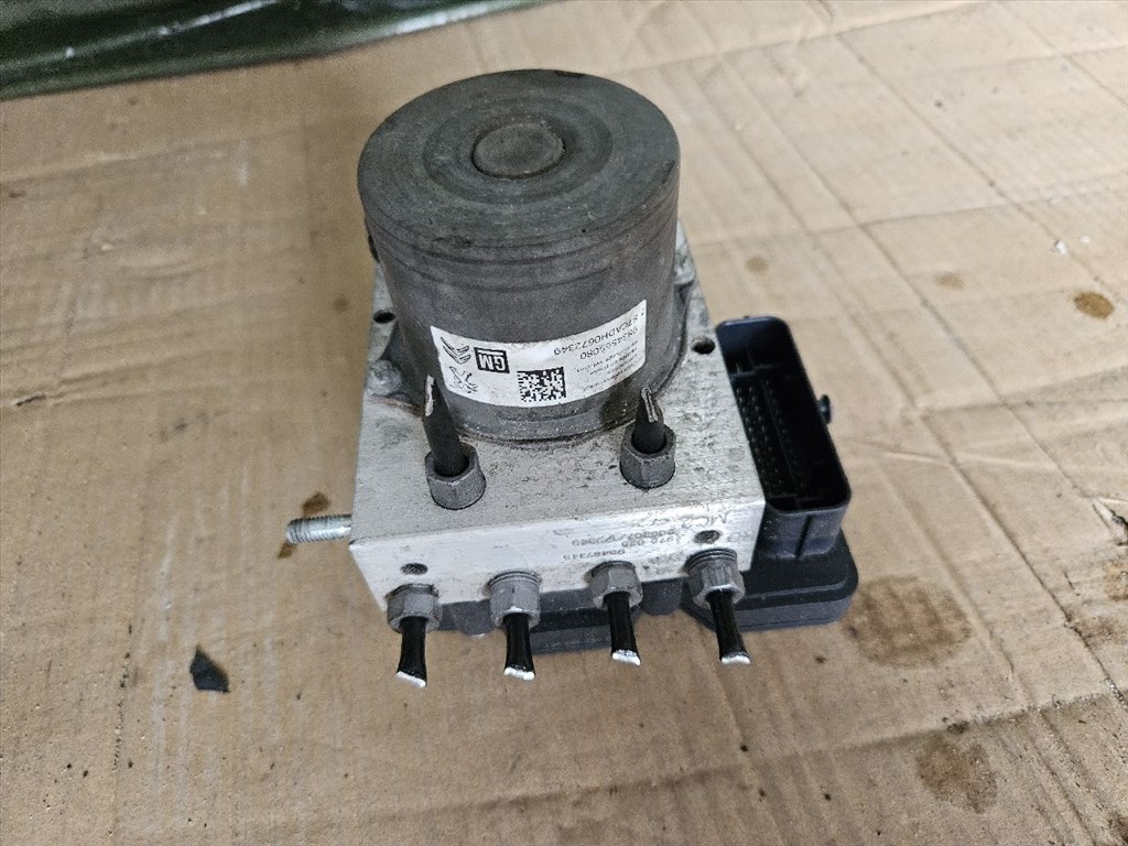 Opel Crossland X 1.2 81hp ABS Kocka 7320 ,  93487145 1. kép