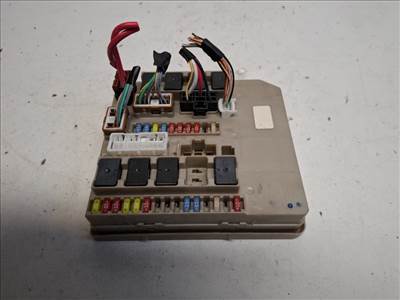 Renault Modus grand biztosítéktábla motortér