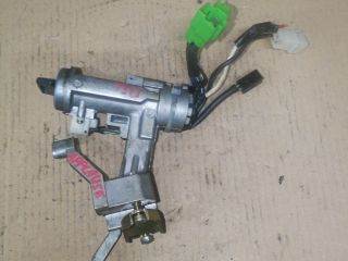 Daihatsu Applause Gyújtáskapcsoló Házzal *111637*