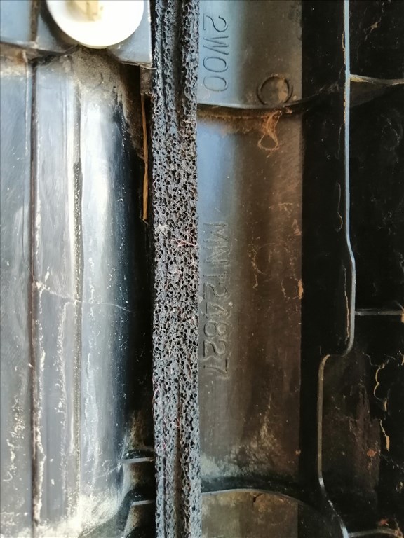 Mitsubishi Outlander I 2.0 4WD Bal első Küszöb díszléc  mn124827 3. kép