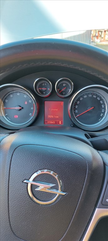 Eladó Opel Insignia 1.8 (1796 cm³, 140 PS) 9. kép