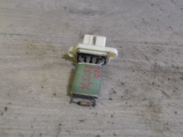 FORD C-MAX 03.06-07.03 Fűtőmotor előtét ellenállás  1. kép